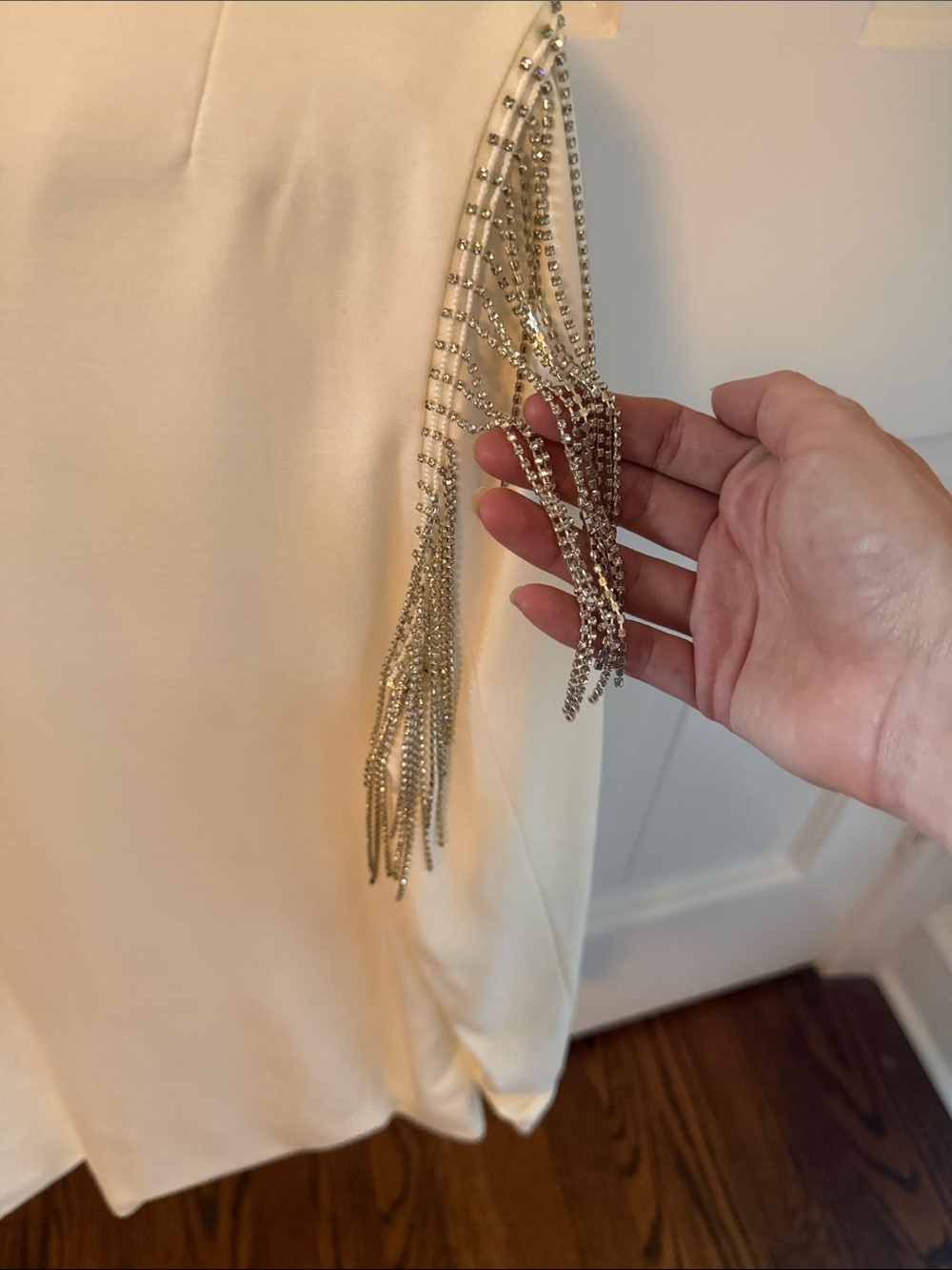 Bhee White Chain-Embellished Shoulder Blazer - Picture 3 of 3